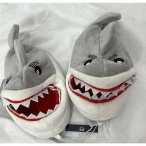 PS Aeropostale Sz S 10/11 Boys Plush Baby Shark Slippers Foam Support